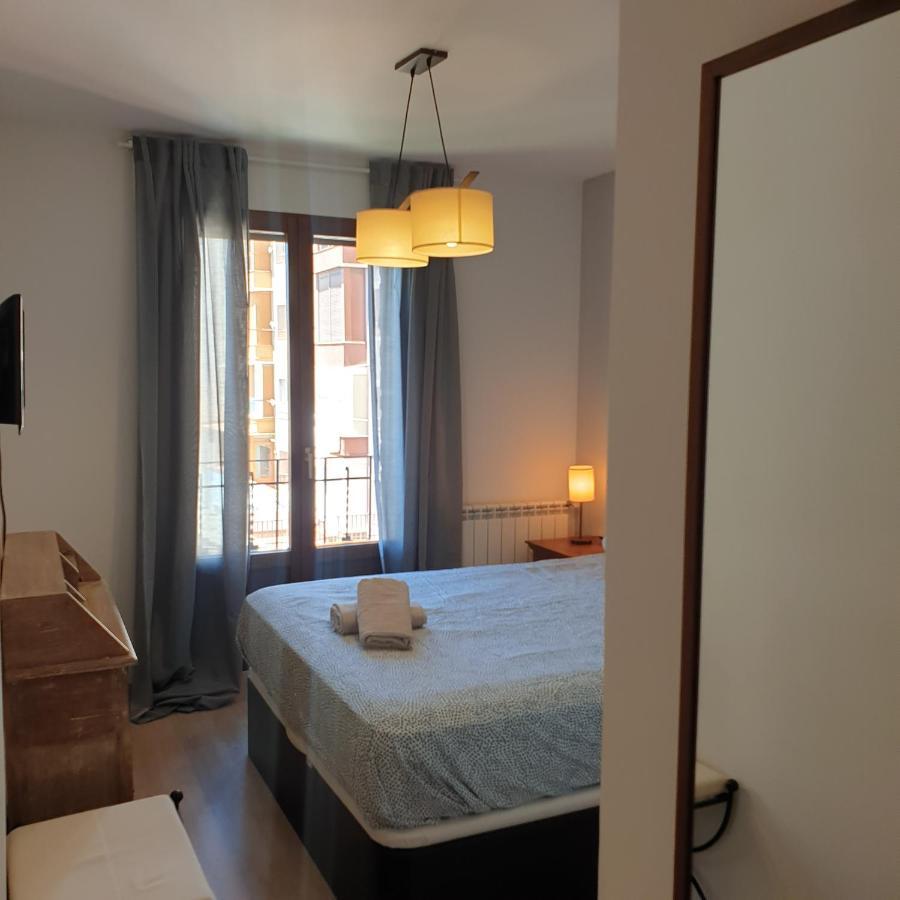 Mirador De La Catedral Apartment Jaca Exterior photo
